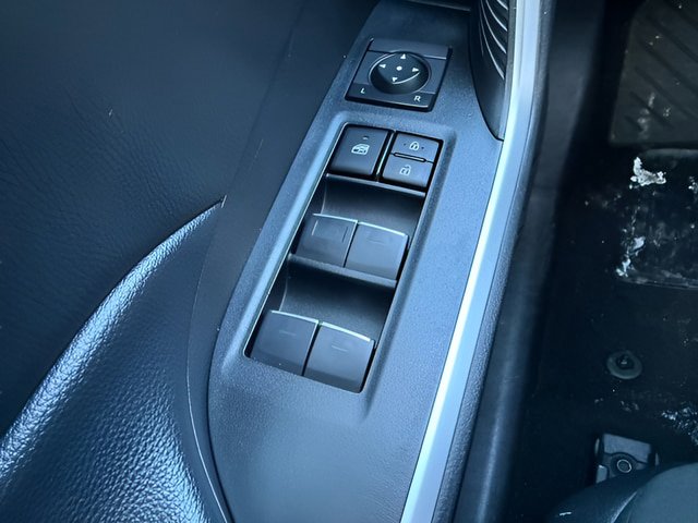 Used 2023 Toyota RAV4 XLE AWD/4WD image 19