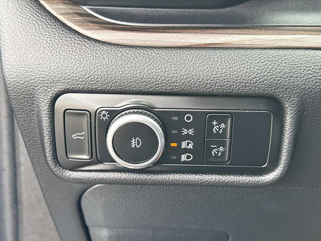 Certified 2023 Ford Explorer Limited RWD image 19