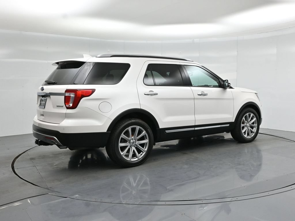Certified 2017 Ford Explorer Limited FWD image 26