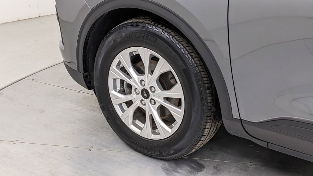Certified 2023 Ford Escape Active w/ Tech Pack #2 FWD image 4