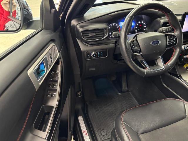 Certified 2023 Ford Explorer ST-Line w/ Class IV Trailer Tow Package image 9