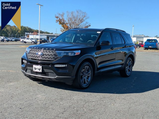 Certified 2024 Ford Explorer XLT w/ Equipment Group 202A