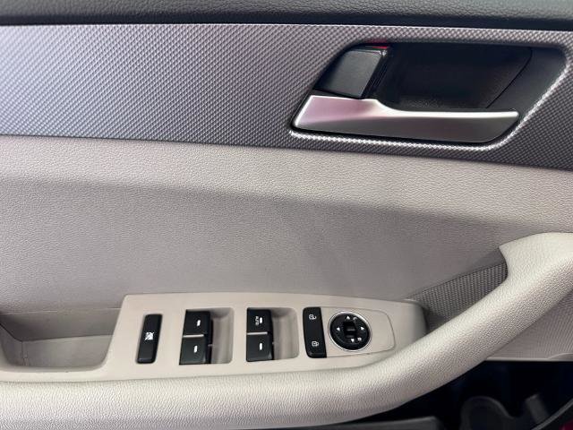 Used 2018 Hyundai Sonata SE image 16