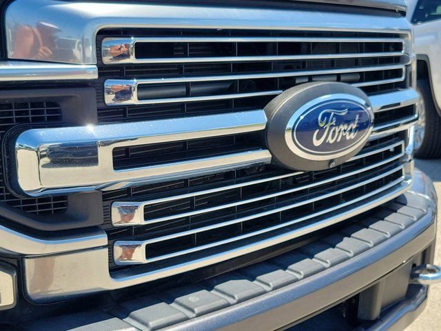 Certified 2022 Ford F250 Limited AWD/4WD image 7