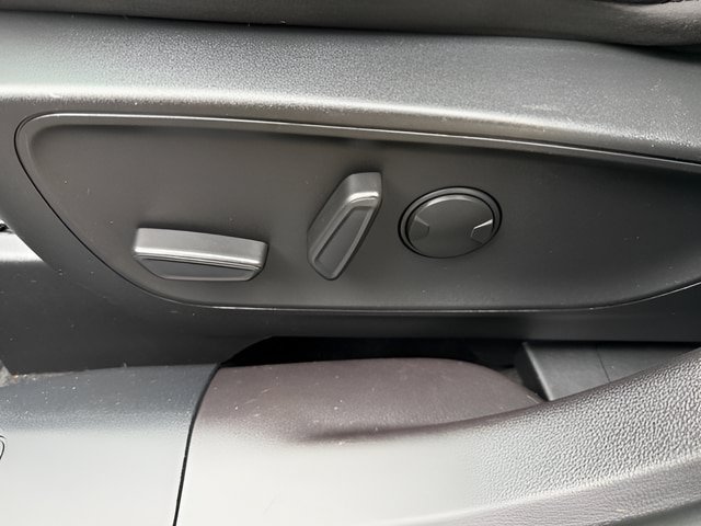 Certified 2023 Ford Escape Active AWD/4WD image 19