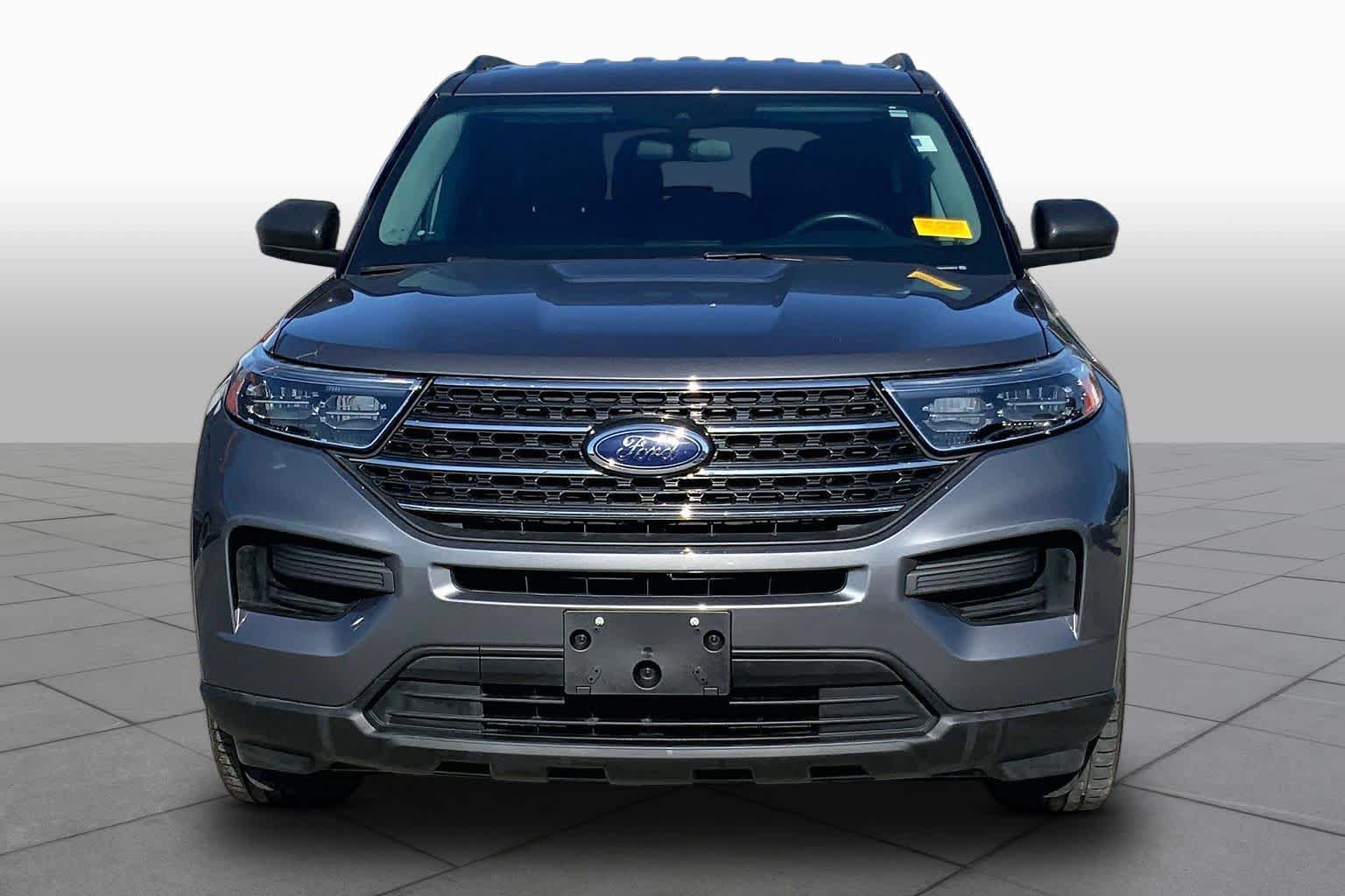 Certified 2022 Ford Explorer XLT RWD image 4