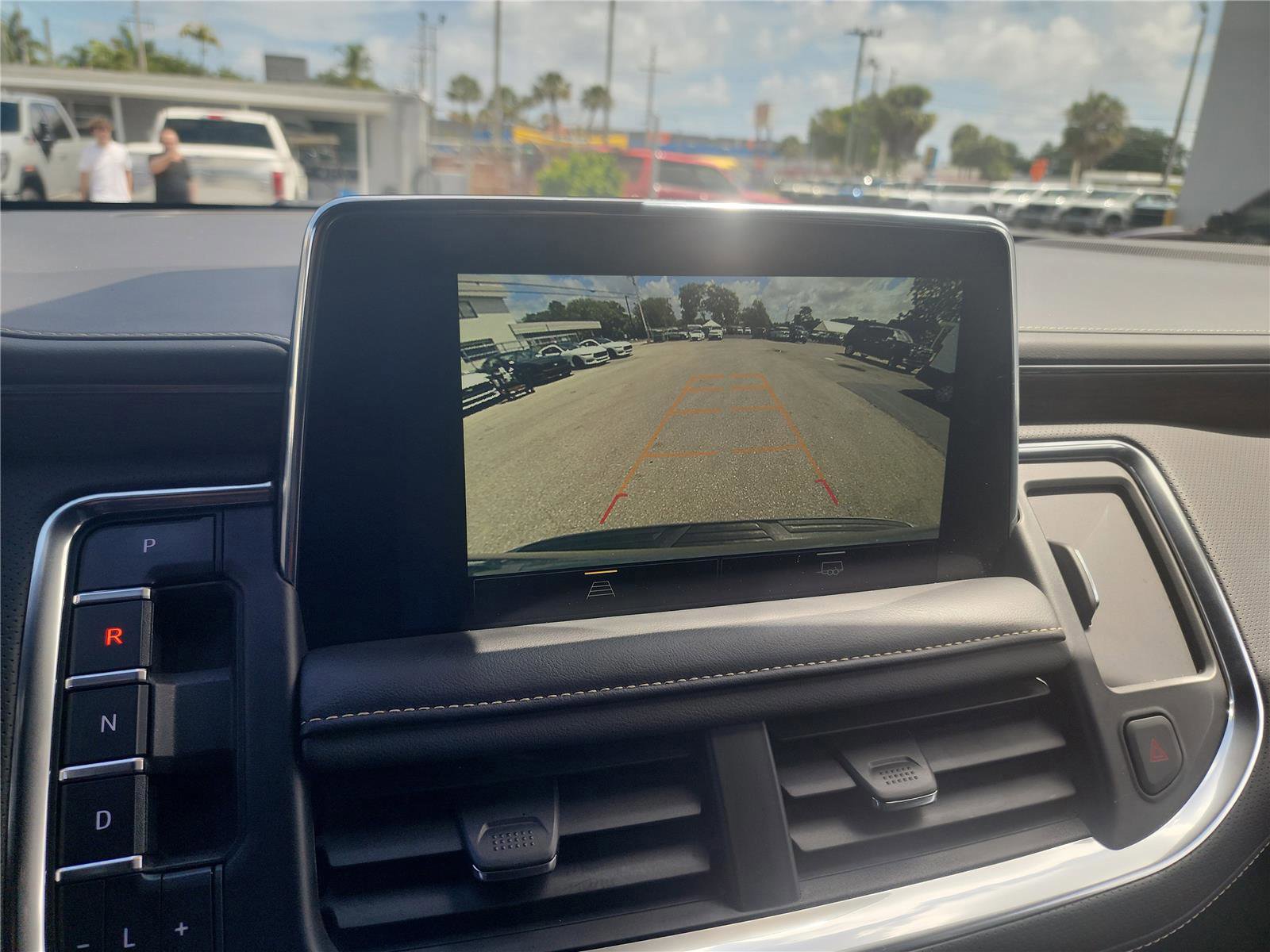 Used 2023 Chevrolet Suburban Premier image 39