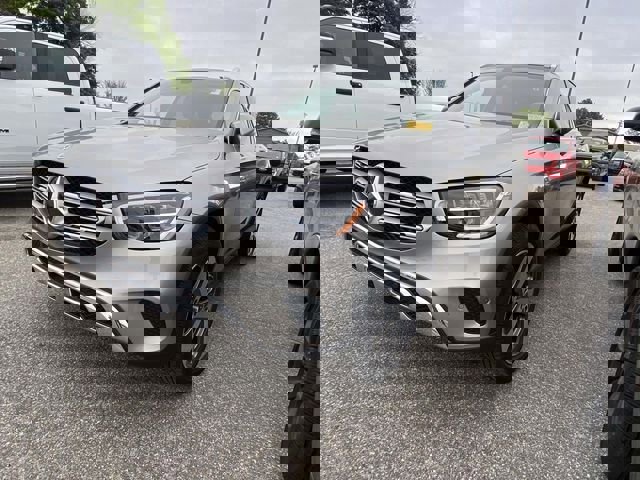 Used 2021 Mercedes-Benz GLC 300 image 3