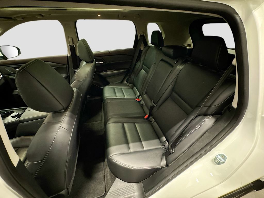 Used 2023 Nissan Rogue SL w/ SL Premium Package image 18