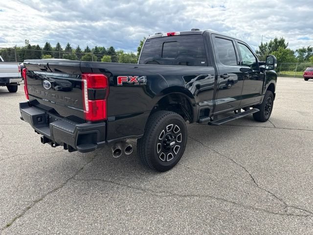 Certified 2024 Ford F250 Lariat w/ Lariat Ultimate Package AWD/4WD image 8