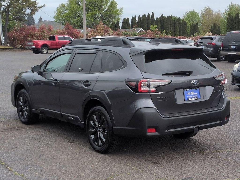 Used 2025 Subaru Outback Onyx Edition AWD/4WD image 3