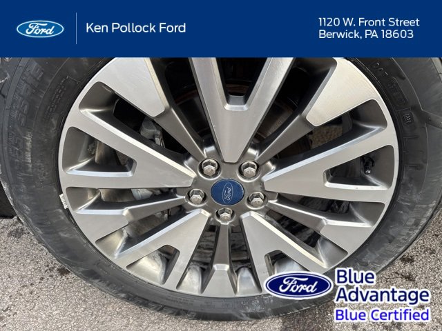 Certified 2022 Ford Escape Titanium w/ Class II Trailer Tow Package image 10