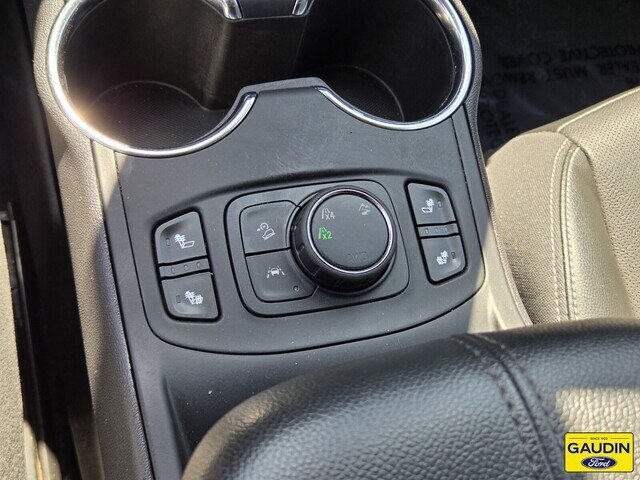 Used 2024 GMC Terrain SLT AWD/4WD image 25
