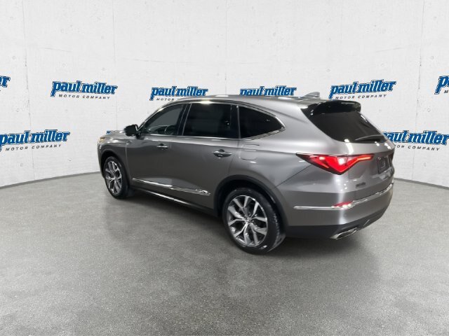 Used 2023 Acura MDX w/ Technology Package FWD image 8