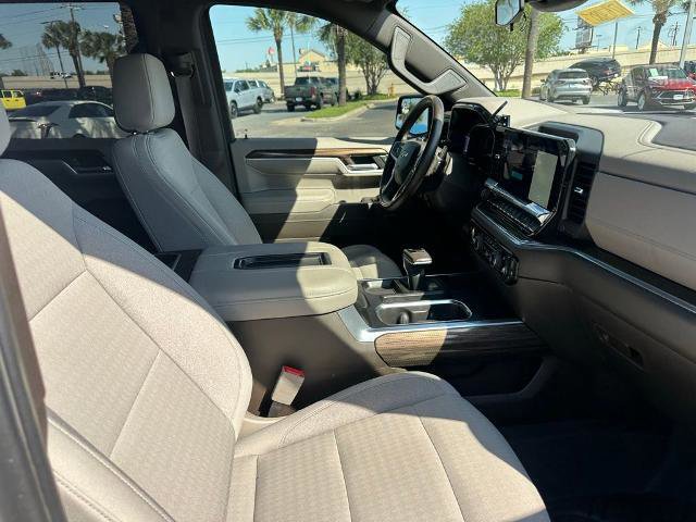 Used 2022 Chevrolet Silverado 1500 LT w/ Z71 Off-Road Package image 22