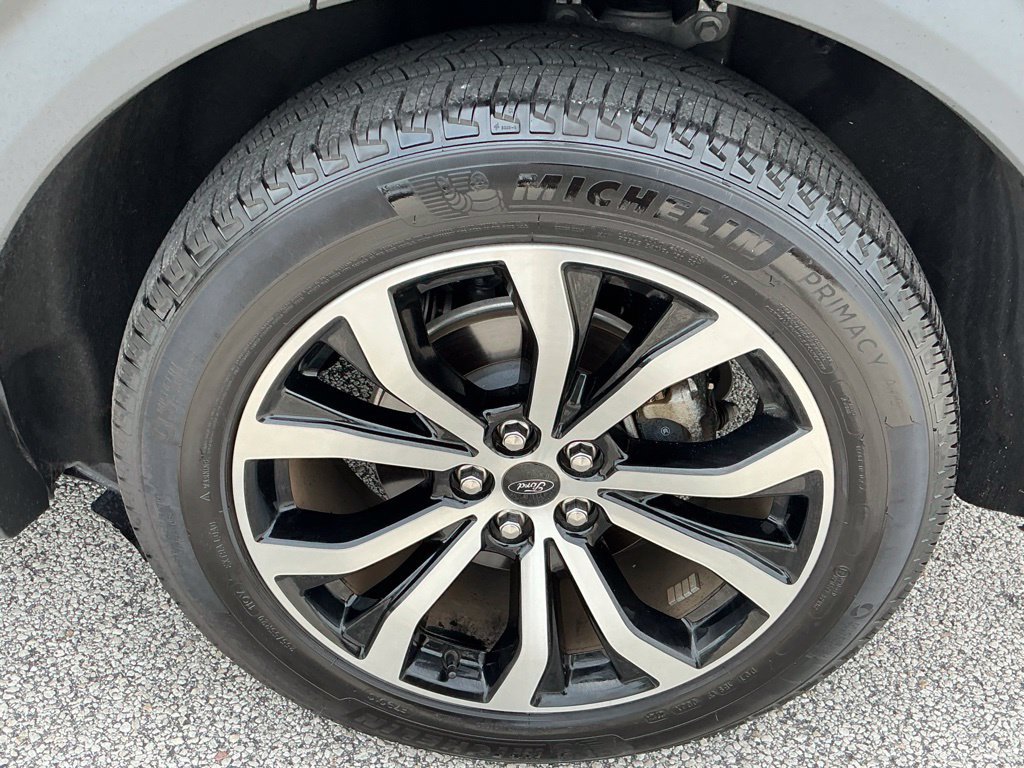 Certified 2025 Ford Explorer ST-Line w/ Premium Package RWD image 22