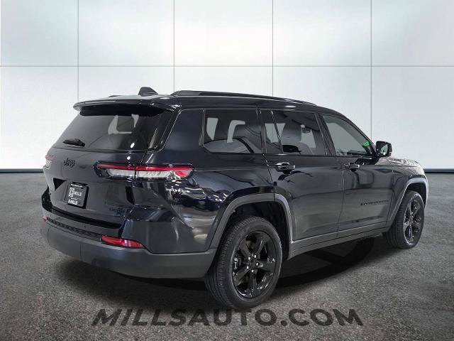 Used 2024 Jeep Grand Cherokee L Limited w/ Black Appearance Package AWD/4WD image 8
