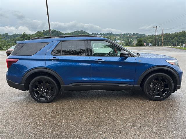 Certified 2023 Ford Explorer ST-Line AWD/4WD image 5
