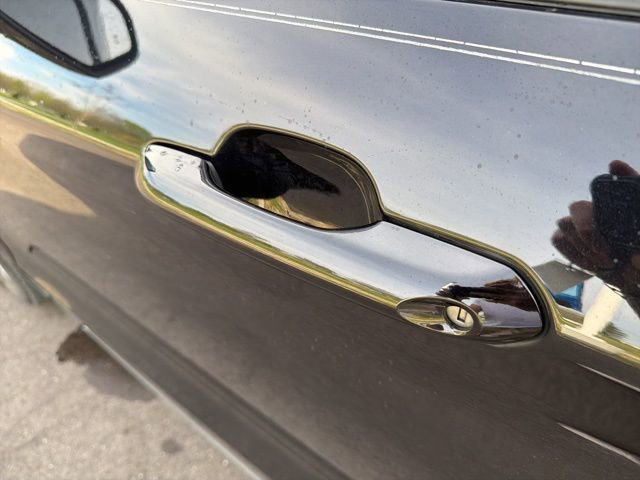 Certified 2022 Ford Explorer XLT w/ Equipment Group 202A image 24