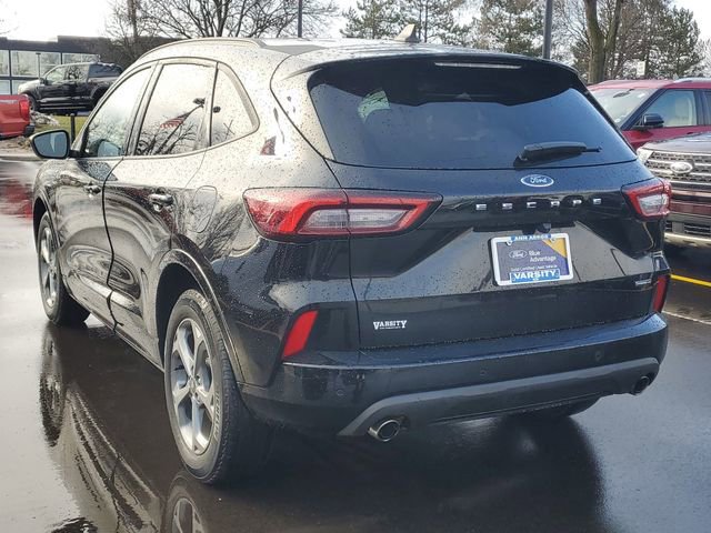 Certified 2023 Ford Escape ST-Line Select w/ Tech Pack #2 image 2