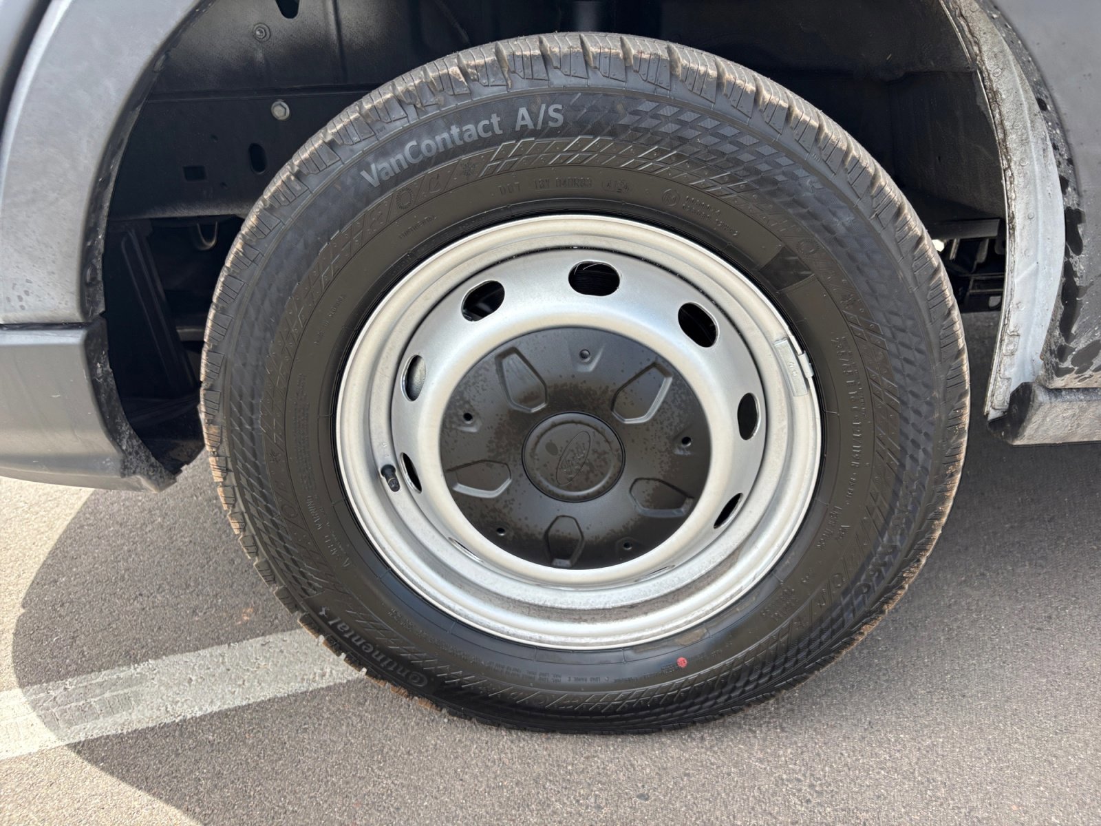 Certified 2025 Ford Transit 250 148 High Roof image 24