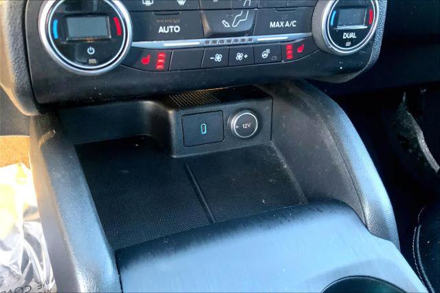 Certified 2020 Ford Escape Titanium image 35