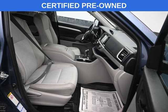 Used 2019 Toyota Highlander Plus AWD/4WD image 10