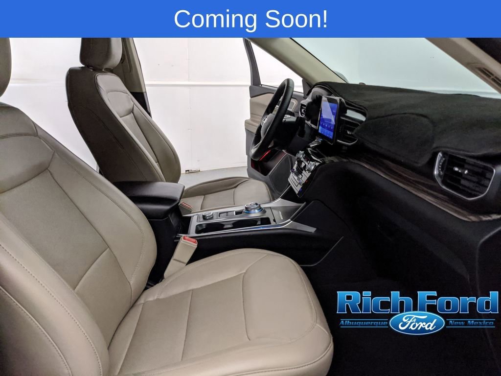 Certified 2023 Ford Explorer Limited w/ Equipment Group 301A image 22