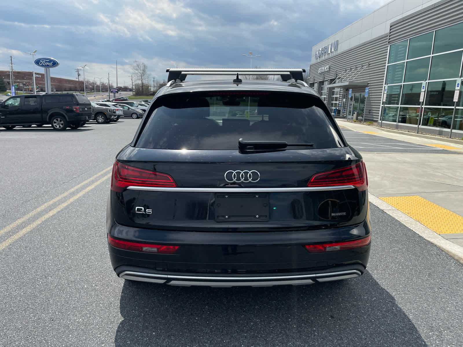 Used 2021 Audi Q5 Premium Plus w/ Premium Plus Package image 4