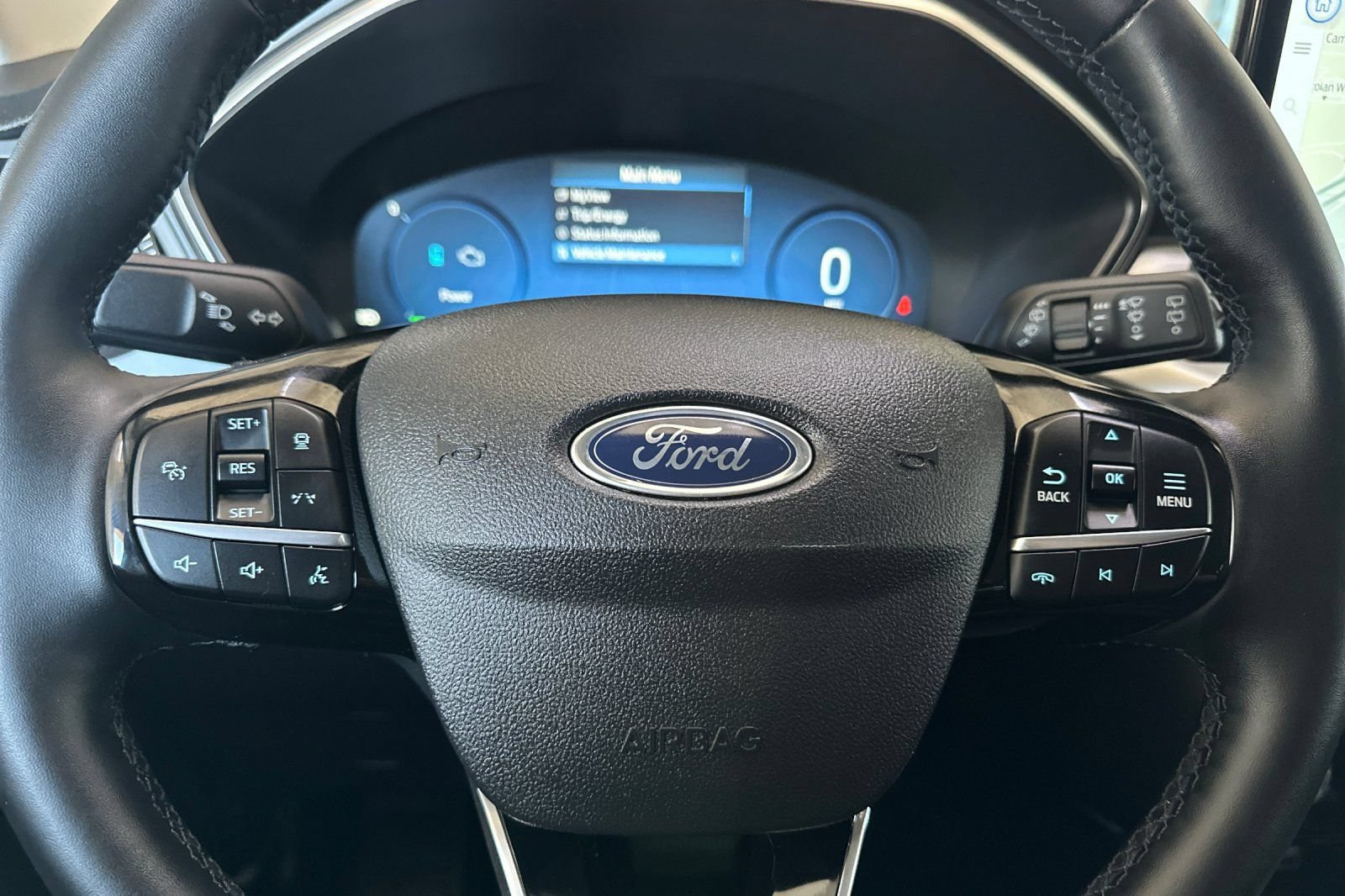 Certified 2025 Ford Escape SE w/ PHEV Premium Package FWD image 25