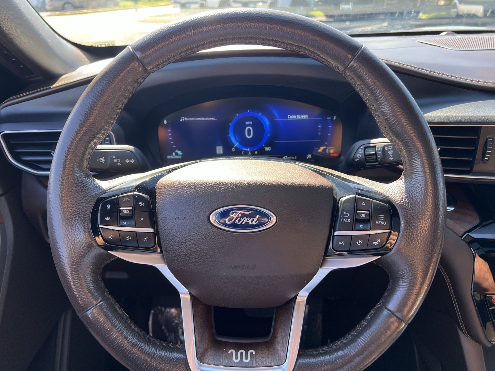 Certified 2022 Ford Explorer King Ranch w/ Premium Technology Package AWD/4WD image 23