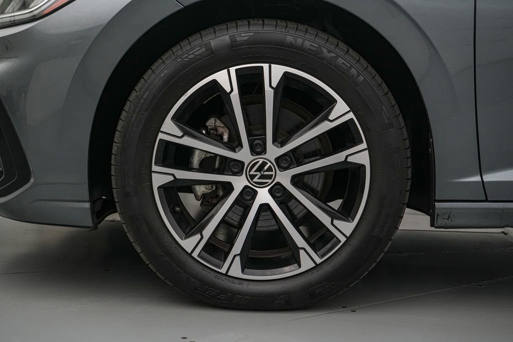 Used 2025 Volkswagen Jetta Sport FWD image 10
