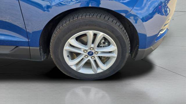 Certified 2020 Ford Edge SEL w/ Cold Weather Package FWD image 30