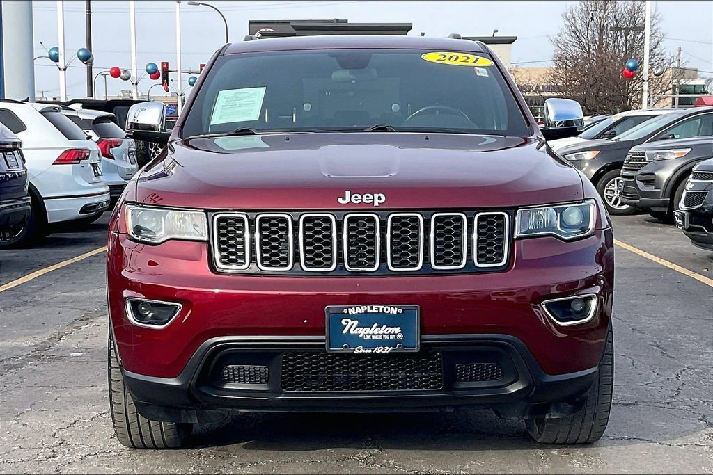 Used 2021 Jeep Grand Cherokee Laredo X image 2