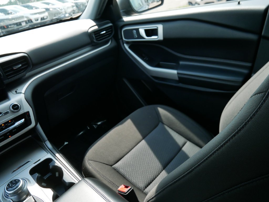 Certified 2022 Ford Explorer XLT AWD/4WD image 18