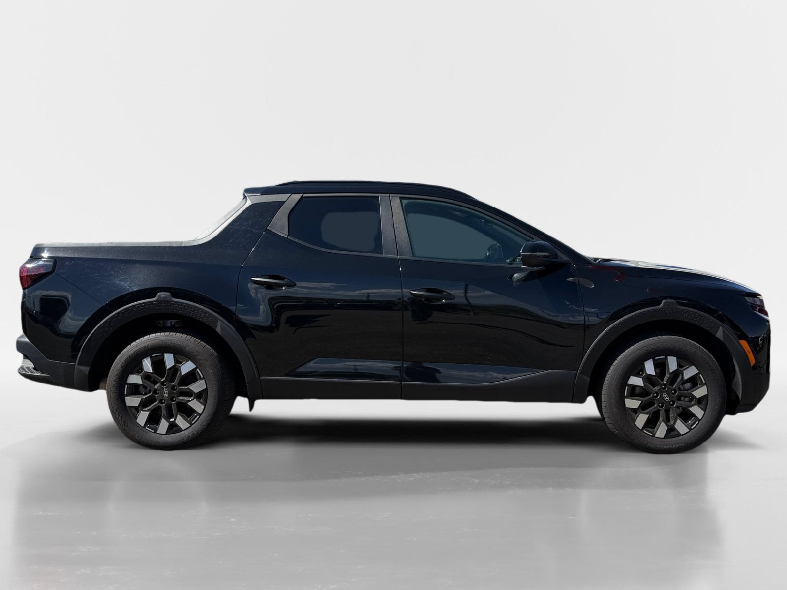 Used 2025 Hyundai Santa Cruz SEL AWD/4WD image 8
