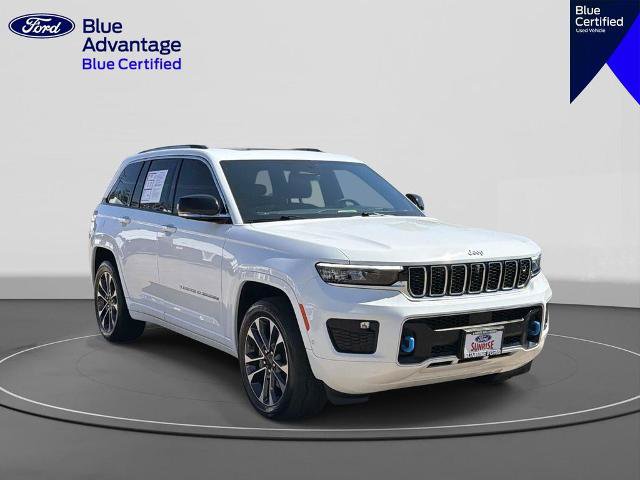 Used 2022 Jeep Grand Cherokee Overland w/ Advanced Protech Group III AWD/4WD image 4