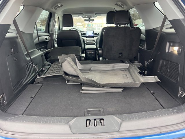 Certified 2022 Ford Explorer XLT w/ Equipment Group 202A image 21