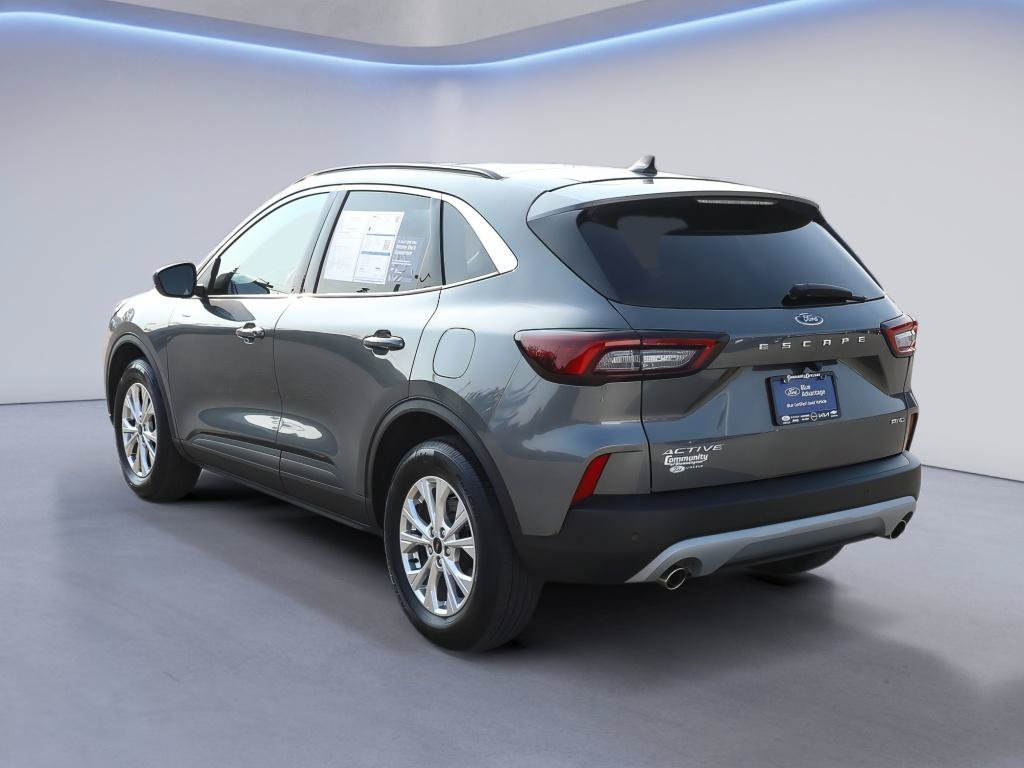 Certified 2023 Ford Escape Active w/ Tech Pack #1 AWD/4WD image 4