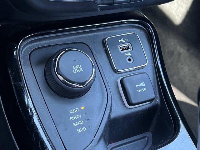 Used 2019 Jeep Compass Limited AWD/4WD image 23