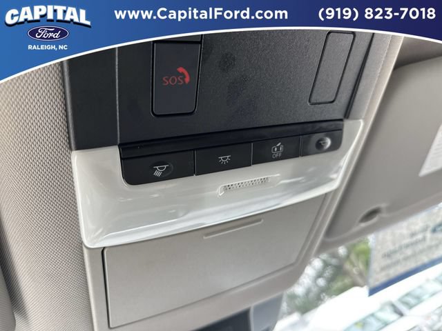Used 2025 Nissan Rogue SV FWD image 32