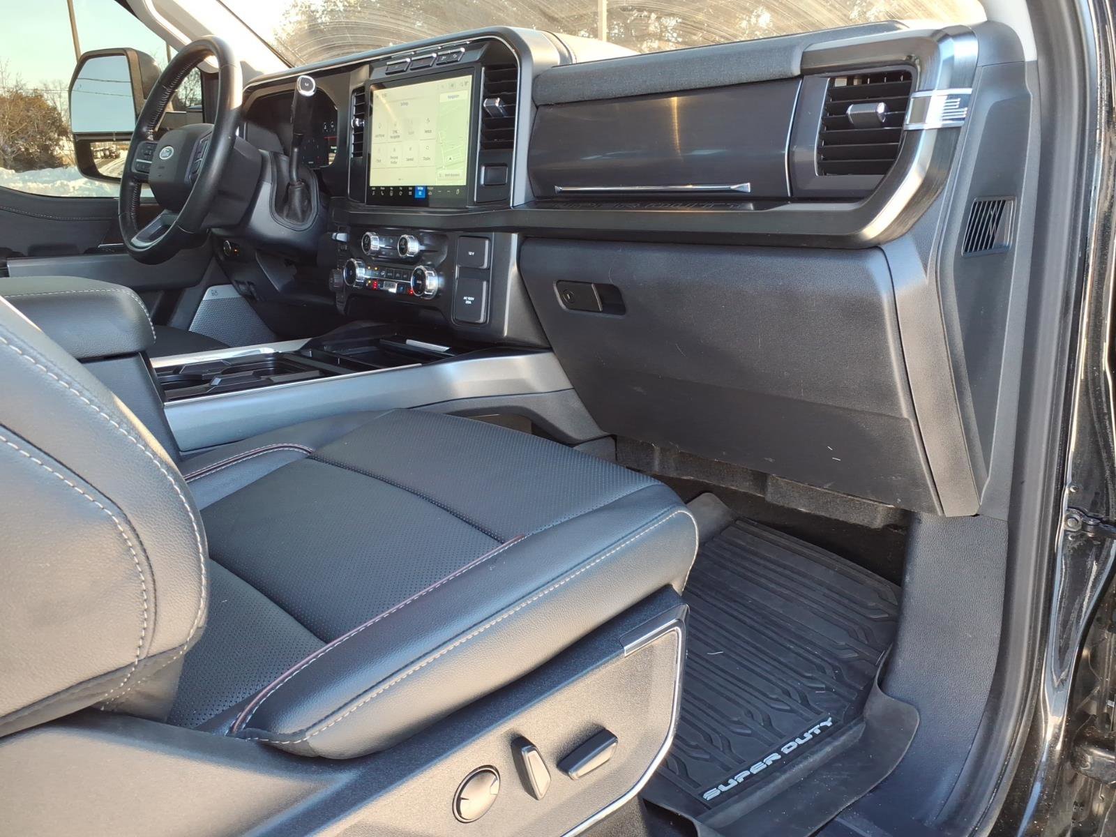 Certified 2023 Ford F250 Lariat w/ Sport Appearance Package image 10