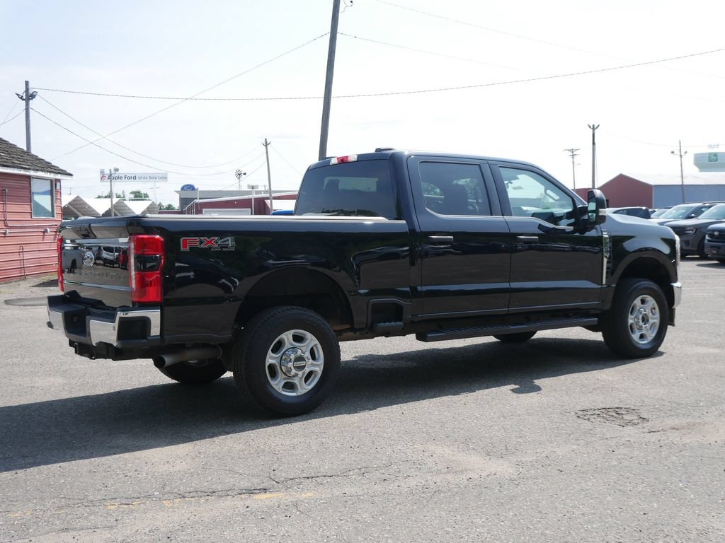 Certified 2025 Ford F350 XLT w/ 360-Degree Camera Package AWD/4WD image 3