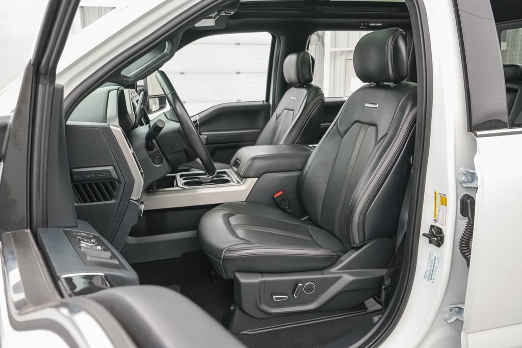 Certified 2022 Ford F250 Platinum w/ FX4 Off-Road Package AWD/4WD image 14