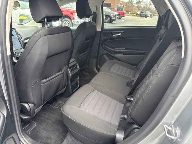 Certified 2024 Ford Edge SE image 11