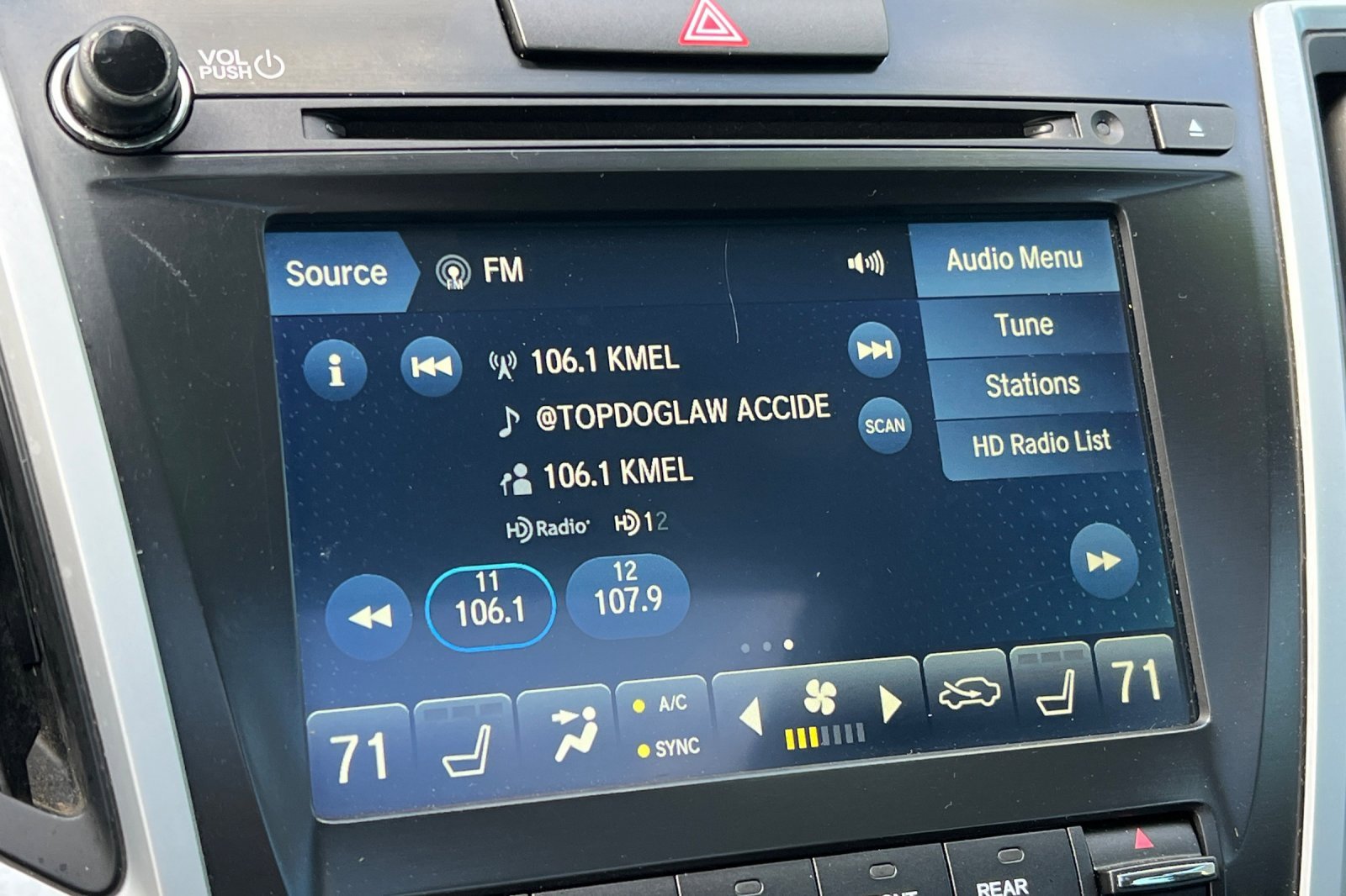 Used 2019 Acura TLX 2.4L Technology Pkg w/A-Spec P image 18