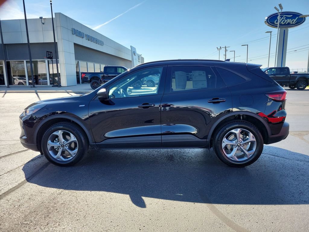 Certified 2025 Ford Escape ST-Line AWD/4WD video 2