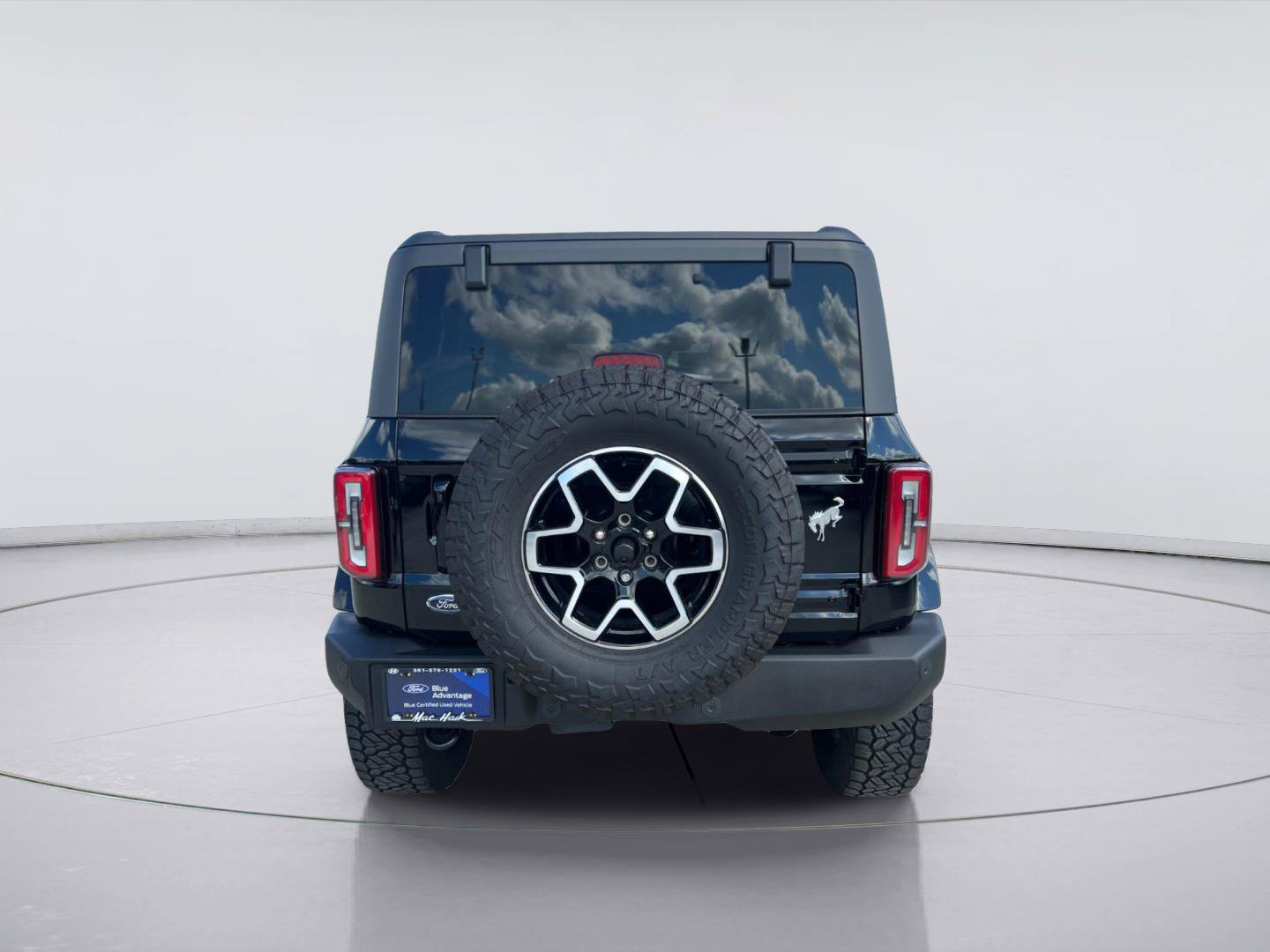 Certified 2025 Ford Bronco Outer Banks AWD/4WD image 4