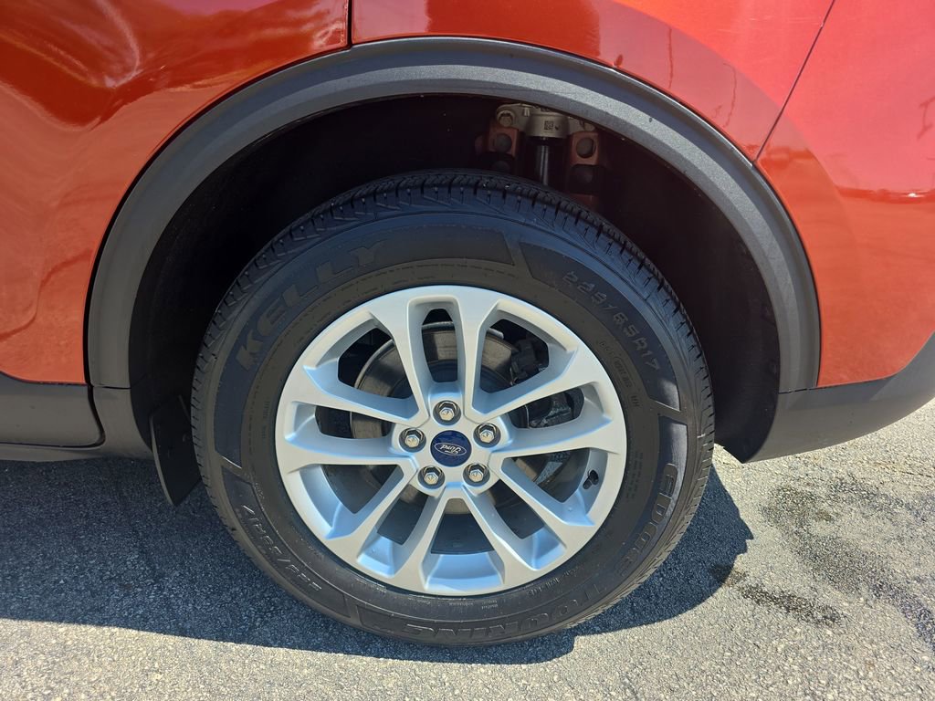 Certified 2020 Ford Escape SE FWD image 13