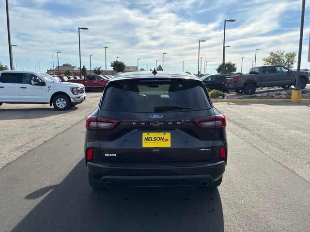 Certified 2023 Ford Escape ST-Line w/ Tech Pack #1 AWD/4WD image 6